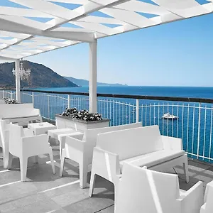 Capo Skino Park Hotel